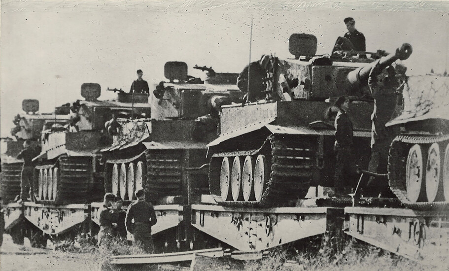 [Soviet]. Photograph "Troop shift of german tank unit nearby Kursk". 1943. - 10x17 cm.