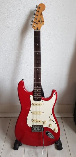 Squier - Stratocaster Fiesta Red - Electric guitar - South Korea - 1992