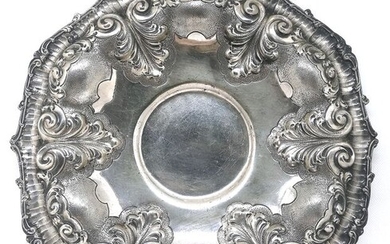 Superb plate richly worked - .800 silver - Italy - Early 20th century