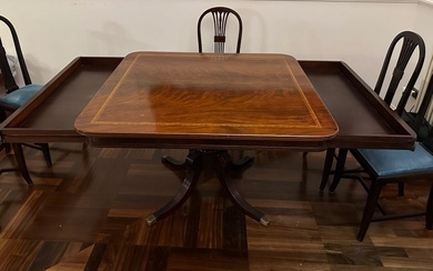Table (7) - Expanding dining table and a set of six chairs - Mahogany