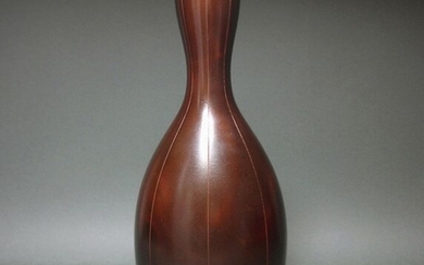 Vase (1) - Bronze - Takamura Toyochika (1890-1974) - Impressive bronze modernistic vase, marked - including original tomobako - Japan - Mid 20th century