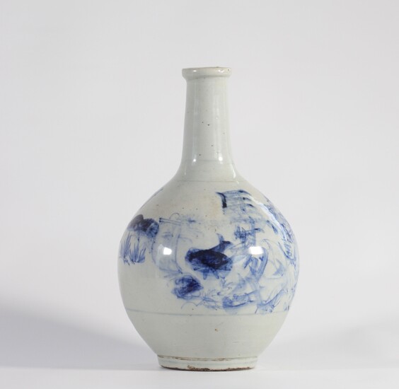 Vase bouteille blanc bleu japon ou Corée