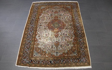 Vintage Agra - Rug - 180 cm - 124 cm