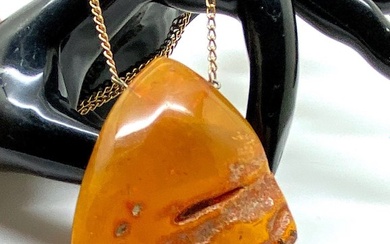 Vintage Baltic amber big Pendant & necklace - Amber - Succinite