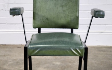 Vintage vinyl armchair (h:79 x w:60 x d:52cm)