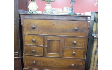 XIX Century Mahogany Chest of Drawers, with a long drawer, o...