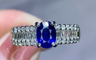 14K GOLD 1.71 CTW VIVID BLUE NATURAL SAPPHIRE & DIAMOND RING