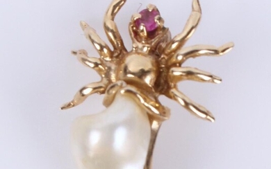 14K YELLOW GOLD RUBY PEARL SPIDER BROOCH PIN