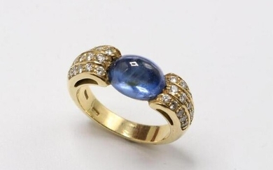 18KY Gold Sapphire Cabochon and Diamond Ring