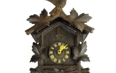 Antique Cuckoo Clock BLACK FOREST CLOCK HAND CARVED W