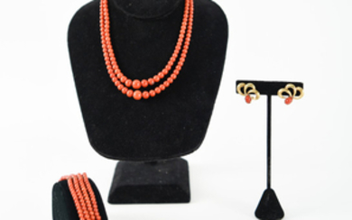 CORAL & GOLD JEWELRY GROUPING