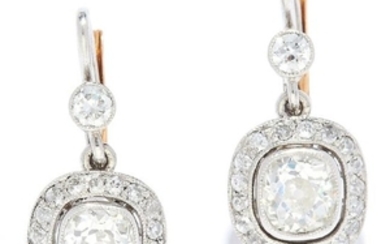 DIAMOND CLUSTER EARRINGS in 18ct yellow gold or