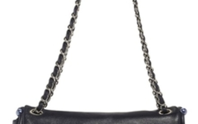 A NAVY LAMBSKIN LEATHER PEARL CC SINGLE FLAP BAG WITH SILVER HARDWARE, CHANEL, 2008