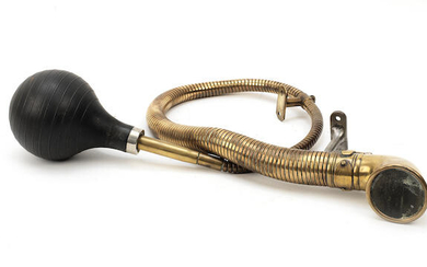 A 'Boa Constrictor' elbow bulb horn, patented 1907