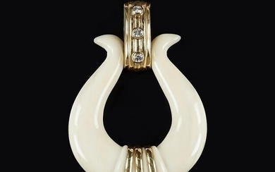 A French Pendant.