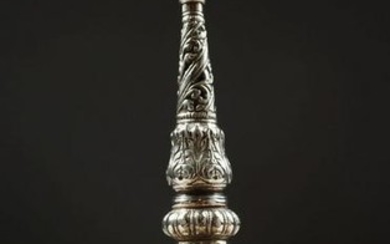 A GOOD 19TH CENTURY INDIAN SILVER ROSE WATER SPRINKLER