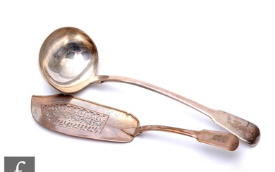 A Georgian hallmarked silver fiddle pattern soup ladle, leng...