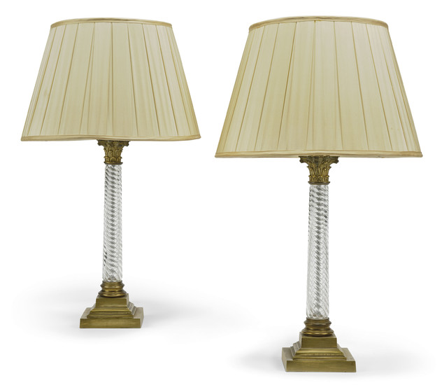 A PAIR OF BRASS-MOUNTED SPIRAL TWIST GLASS COLUMN TABLE LAMPS, BY VAUGHAN, 20TH CENTURY