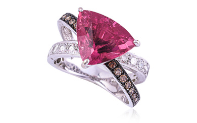 A PINK TOURMALINE AND DIAMOND CROSSOVER RING