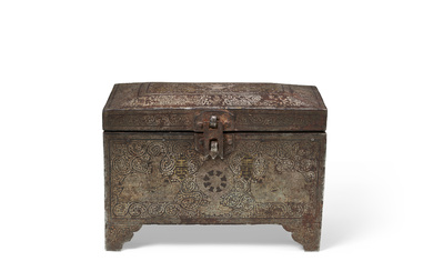 A SILVER-INLAID IRON BOX TIBET, 17TH CENTURY