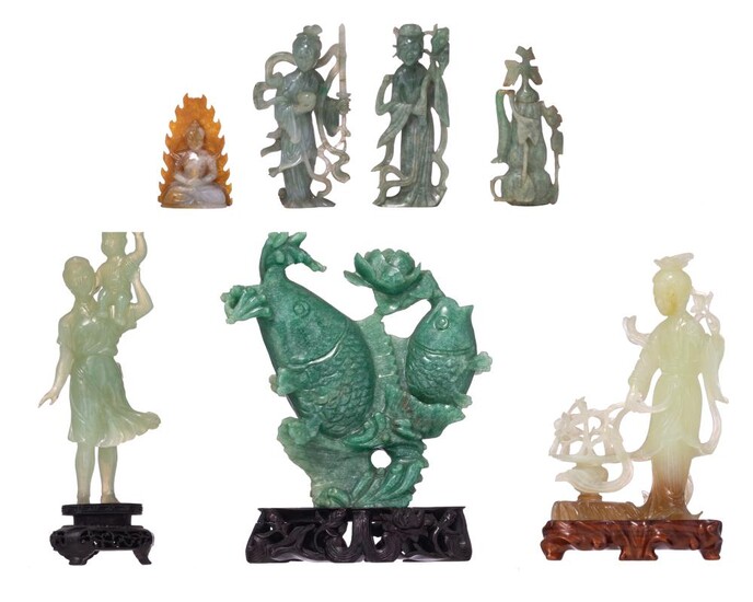 A collection of Chinese semi-precious stone figures, some late Qing,Tallest H 19,5 cm
