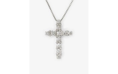 A cross pendant with brilliant-cut diamonds and a fine Venetian necklace - Vienna