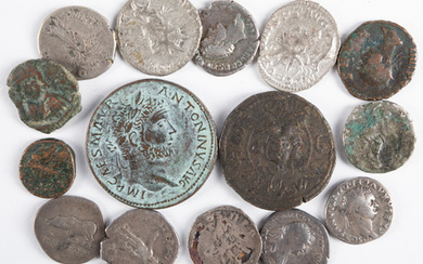 A lot ancient coins with 8 Denarii (Hadrianus, Vespasianus, Antoninus...