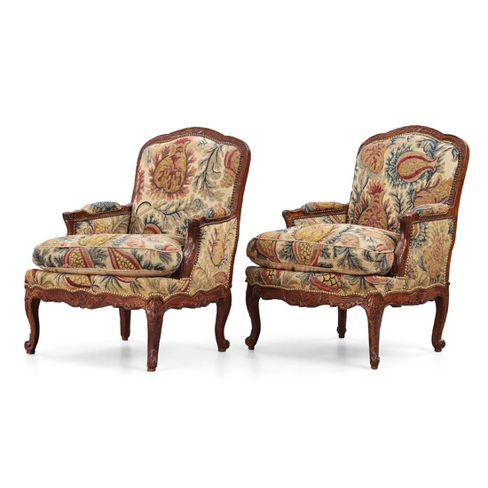 A pair of Louis XV 18th century armchairs.