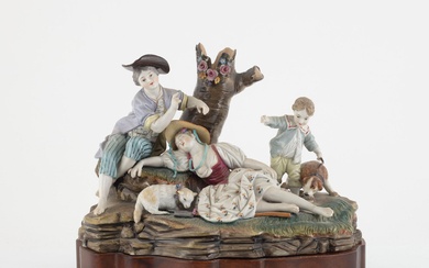 A porcelain figurine group, 19th century.