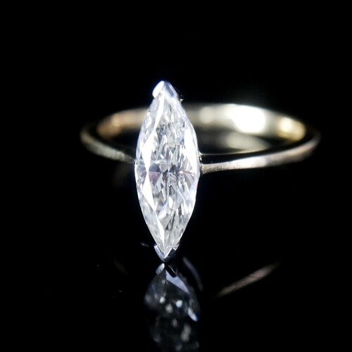 AN 18CT YELLOW AND WHITE GOLD MARQUISE CUT DIAMOND RING Comp...