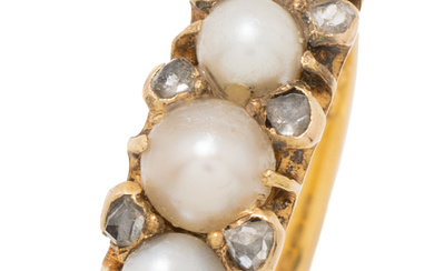 AN ANTIQUE 18CT GOLD PEARL AND DIAMOND RING; centring a...