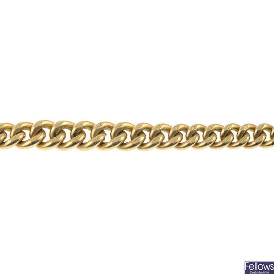An early 20th century 15ct gold curb-link bracelet.