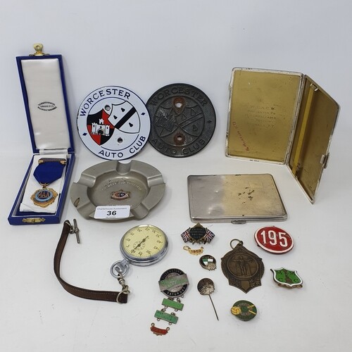 Assorted items belonging to H L 'Don' Williams, including a ...