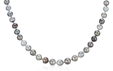 CULTURED PEARL NECKLACE WITH RUSER DIAMOND CLASP