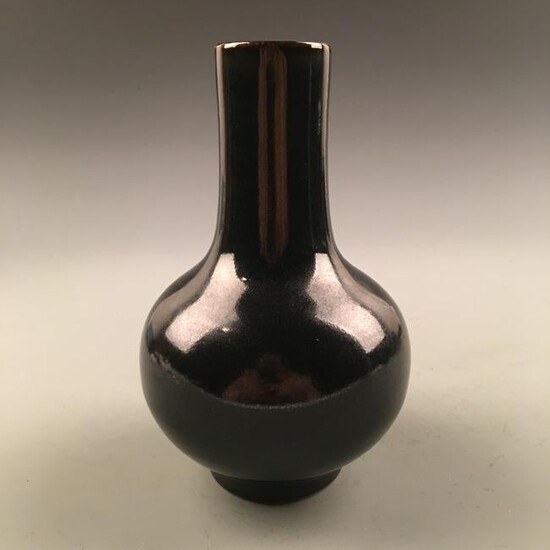 Chinese Black Glazed Glazed Porcelain Globular Vase
