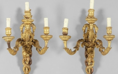 Coppia di apliques Luigi XVI a tre luci in legno