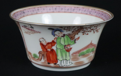FAMILLE-ROSE BOWL - China, eggshell porcelain.