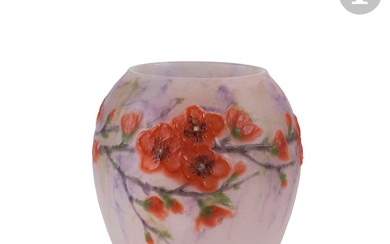 GABRIEL ARGY-ROUSSEAU (1885-1953) Fleurs de pêchers, modèle créé en [1920] Vase ovoïde à large col...