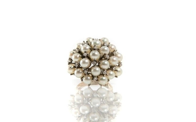 GOLD, PEARL, AND DIAMOND COCKTAIL RING, 20g