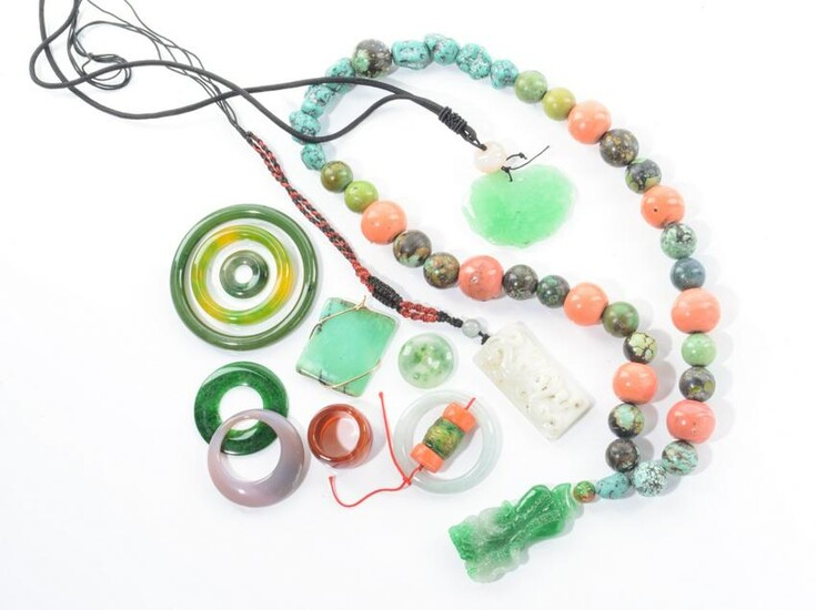 GROUP OF CHINESE HARDSTONE JEWELLRY