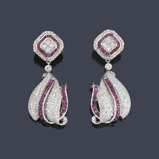 Long earrings with rubies and brilliant cut princess