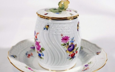 Meissen jam pot with lid and attached underplate
