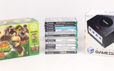 Nintendo: A boxed PAL Nintendo Gamecube console, together with a...