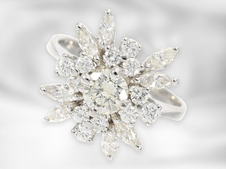 Ring: fine, white gold vintage brilliant/diamond flower ring,...