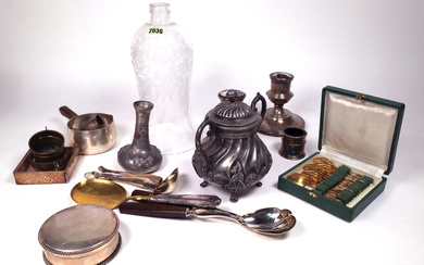 SILVER PLATED WARES INCLUDING AN URN (QTY)