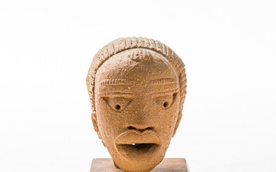 Tête en terre cuite, culture NOK (Nigéria),... - Lot 36 - Art-Valorem