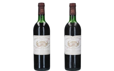 (-), Twee flessen rode wijn, 1974. Château Margaux....