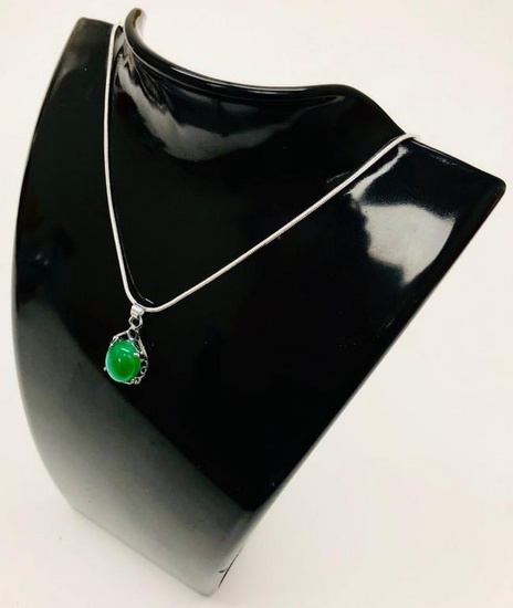 Unique 925 Silver Green Jade Pendant Paired With Sterling Silver 925 Necklace