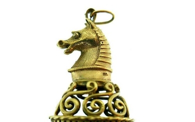 Vintage 9k Yellow Gold Onyx The Knight Chess Charm