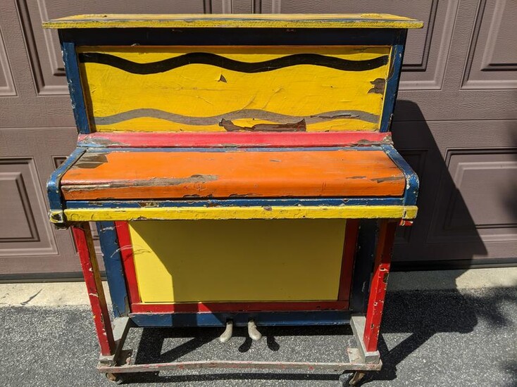 Vintage Painted Wood Elephant Circus Miniature Piano